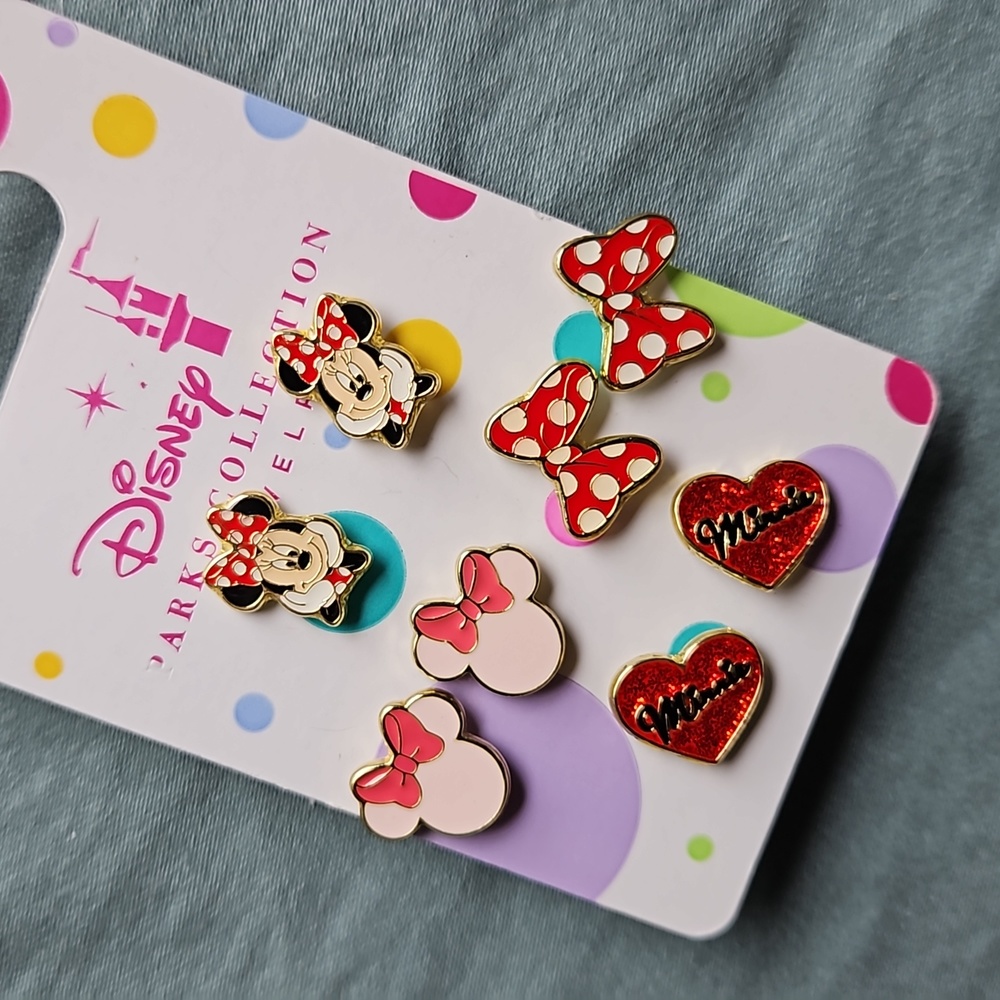 DISNEY MINNIE EARRINGS - Picture 2 of 6